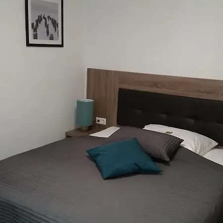 Appart-hotel, Einsteinstrasse
