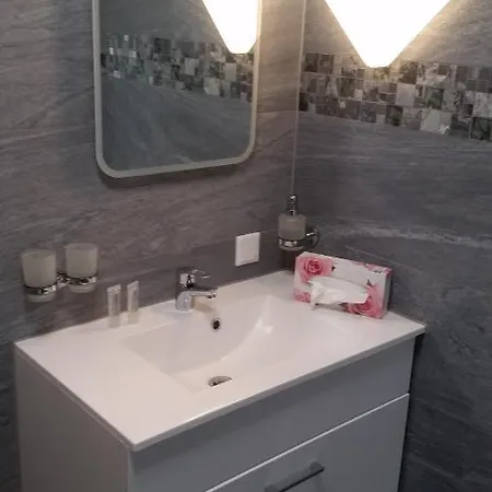 Appart-hotel, Einsteinstrasse Hotel *