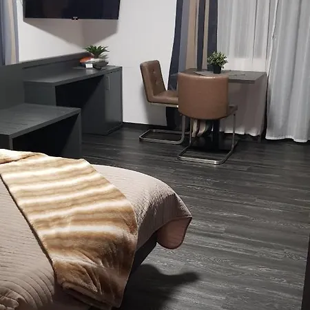 Hotel Appart-hotel, Einsteinstrasse