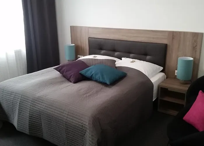 Appart-hotel, Einsteinstrasse *